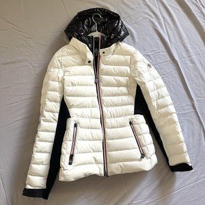 Moncler Bruche Short Down Jacket / MONCLER GIUBOTTO